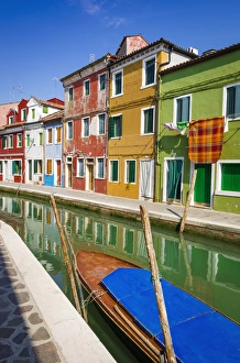 Images Dated 3rd May 2011: Colorful houses and canal, Burano, Veneto, Italy