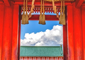 Images Dated 3rd June 2024: Colorful large red gate Otenmon