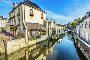 Images Dated 13th October 2022: Colorful old buildings, Aure River reflection
