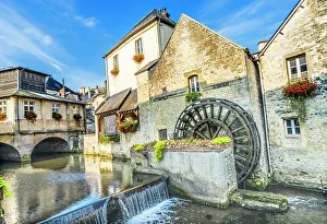 Images Dated 13th October 2022: Colorful old buildings, Aure River reflection
