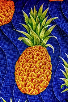 Images Dated 24th January 2024: Colorful Polynesian textile, Waikiki, Honolulu, Oahu, Hawaii