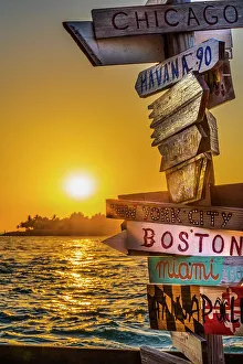 Images Dated 20th October 2022: Colorful sunset, Mallory Square, Key West, Florida