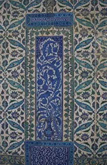 Images Dated 29th September 2005: Colorful Tile work in the Topkapi Palace, Istanbul Turkey