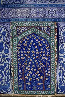 Images Dated 29th September 2005: Colorful Tile work in the Topkapi Palace, Istanbul Turkey
