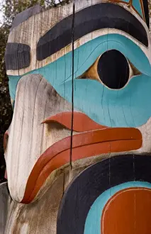 Images Dated 27th January 2010: Colorful totem pole artwork Anchorage, Alaska, USA