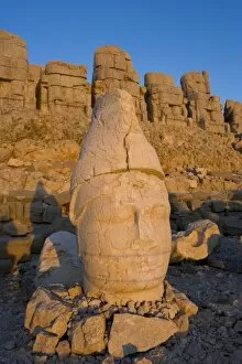 Images Dated 10th May 2006: Colossal head statues of Gods guarding the tumulus of king Antiochus I Theos of Commagene