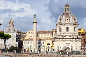 Roman Prints: Column of Trajan between dome of St. Maria di Loreto (left) and SS. Nome di Maria