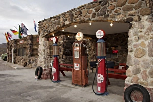 Images Dated 15th January 2012: Cool Springs, Arizona, United States. Route 66