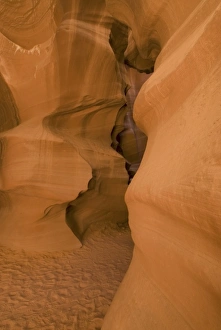 Images Dated 14th June 2006: The Corkscrew in Upper Antelope Canyon, Navajo Reservation, Arizona, US