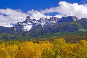 Courthouse Mountain & Chimney Rock in Owl Creek Pass in Colorado