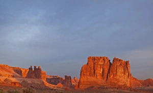 Images Dated 29th July 2010: Courthouse Towers in Arches National Park, Utah, USA