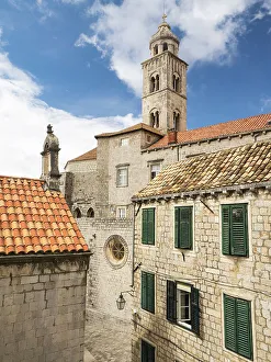 Images Dated 9th January 2023: Croatia, Dubrovnik. Dominican monastery red rooftops and churches of Dubrovnik