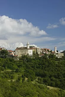 CROATIA, Istria, PLOMIN. Town view of east Istrian town