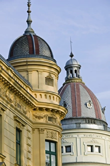 Images Dated 2nd May 2007: Croatia-Zagreb. Lower Town Buildings by the Strossmayer Gallery of Old Masters