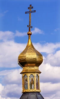 Ukraine Gallery: Cross Golden Dome Saints Church Life Source Holy Assumption Pechrsk Lavra Cathedra Kiev Ukraine