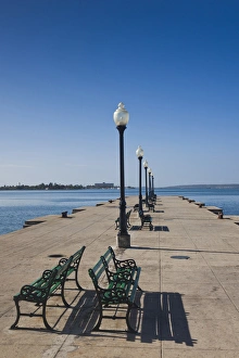 Images Dated 9th March 2012: Cuba, Cienfuegos Province, Cienfuegos, town pier on Bahia de Cienfuegos bay