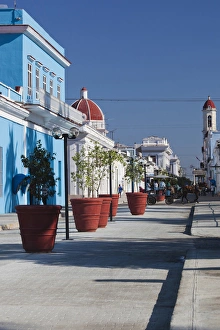 Images Dated 9th March 2012: Cuba, Cienfuegos Province, Cienfuegos, Calle 29 street pedestrian street