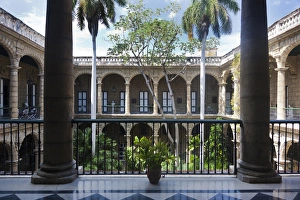 Images Dated 4th March 2012: Cuba, Havana, Havana Vieja, Plaza de Armas, Museo de la Ciudad museum, courtyard