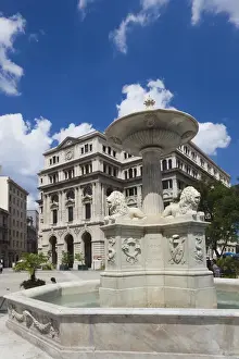 Images Dated 2nd March 2012: Cuba, Havana, Havana Vieja, Plaza de San Francisco de Asis, Lonja del Commercio building