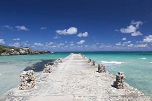 Images Dated 17th March 2012: Cuba, Havana Province, Playas del Este, Playa Jibacoa beach, pier