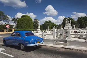 Images Dated 3rd March 2012: Cuba, Havana, Vedado, Necropolis Cristobal Colon cemetery