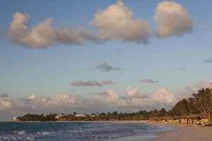 Images Dated 14th March 2012: Cuba, Matanzas Province, Varadero, Varadero Beach, sunset