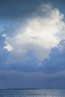 Images Dated 15th March 2012: Cuba, Matanzas Province, Varadero, Varadero Beach, dawn