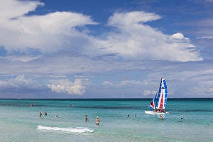 Images Dated 15th March 2012: Cuba, Matanzas Province, Varadero, Varadero Beach