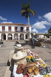 Images Dated 7th March 2012: Cuba, Pinar del Rio Province, Vinales, Vinales Valley, town square