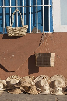 Images Dated 11th March 2012: Cuba, Sancti Spiritus Province, Trinidad, Cuban Souvenirs, straw hats