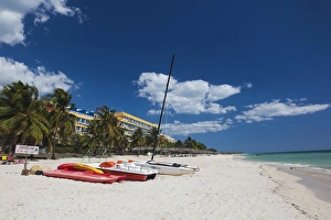 Images Dated 12th March 2012: Cuba, Sancti Spiritus Province, Trinidad, Playa Ancon beach