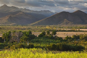 Images Dated 12th March 2012: Cuba, Sancti Spiritus Province, Trinidad, Valle de los Ingenios, old sugar plantation area