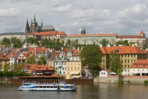 Images Dated 4th May 2004: Czech Republic, prague