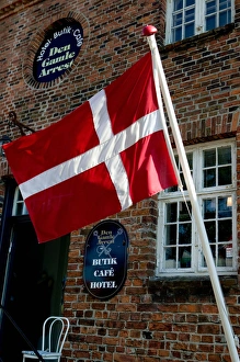 Images Dated 15th August 2004: Danish flag, Ribe, Jutland, Denmark