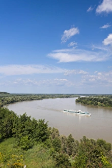 The Danube near Dunaszekcsoe, view over the Hungarian plains, Hungary