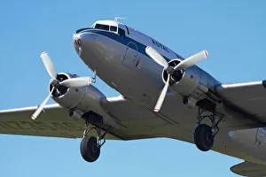 Plane Prints: DC3 (Douglas C-47 Dakota)