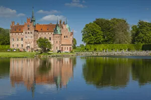 Denmark Collection: Denmark, Funen, Egeskov, Egeskov Castle, exterior