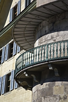 Images Dated 3rd November 2005: Details of Swiss architecture, Luzerne, Switzerland
