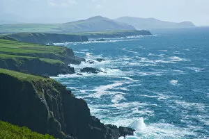 Images Dated 14th September 2006: Dingle Peninsula Coastline, Ireland, Waves, Cliffs