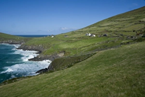 Images Dated 14th September 2006: Dingle Peninsula Coastline, Ireland, Waves