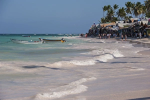 Images Dated 13th January 2012: Dominican Republic, Punta Cana, Higuey, Bavaro Beach, Bavaro, market