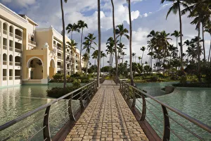 Images Dated 24th December 2009: Dominican Republic, Punta Cana Region, Bavaro, Iberostar Grand Hotel, exterior view