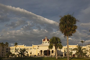Images Dated 24th December 2009: Dominican Republic, Punta Cana Region, Bavaro, Iberostar Grand Hotel, exterior, sunset