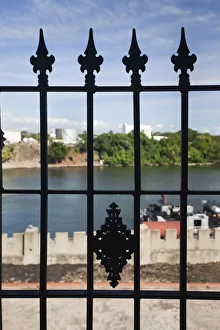Images Dated 21st December 2009: Dominican Republic, Santo Domingo, Zona Colonial, Fortaleza Ozama, oldest colonial