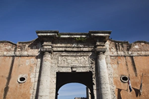 Images Dated 21st December 2009: Dominican Republic, Santo Domingo, Zona Colonial, Fortaleza Ozama, oldest colonial