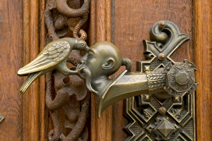 Images Dated 8th May 2004: door handle, Hluboka Castle, Czech Republic, Ceske Budejovice