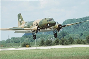 Wisconsin Prints: Douglass DC-3 / C-47 Puff at the CAF Air Show landing
