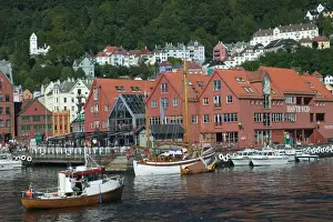 Images Dated 6th December 2005: In the back drop of Bryggens ancient buildings Bergens harbor offers tours