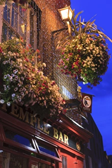 Images Dated 9th August 2011: Dublin. Capital of Ireland. Temple Bar area