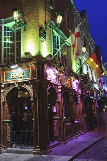 Night Life Prints: Dublin. Capital of Ireland. Temple Bar area